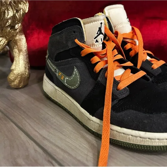 🔥🚨 Nike Air Jordan 1 Mid SE Craft (GS) Shoes Anthracite Olive Size 4Y