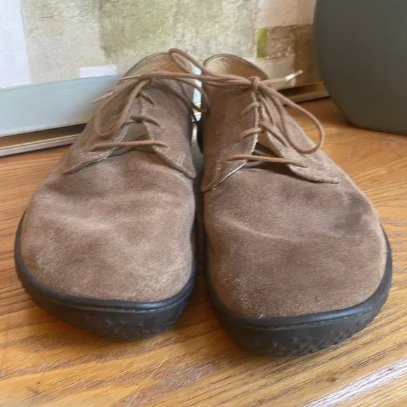 👔 Tan suede, leather lined, barefoot lace up shoes