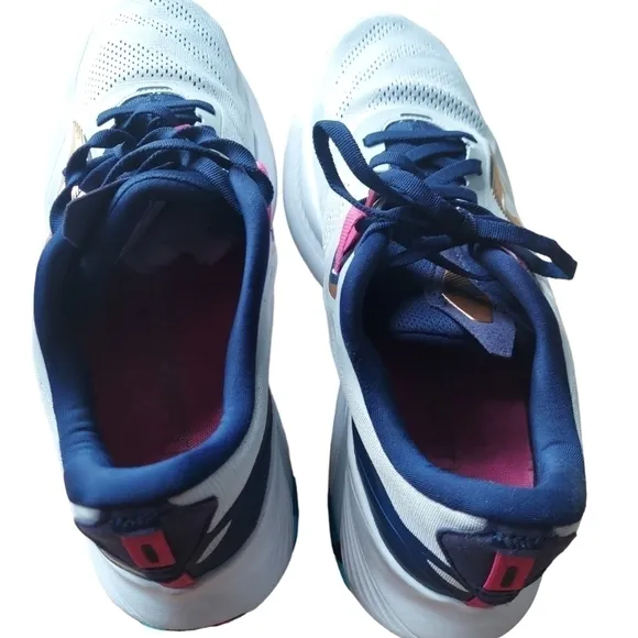 10.5 Saucony PWRrun navy pink gold and gray shoe