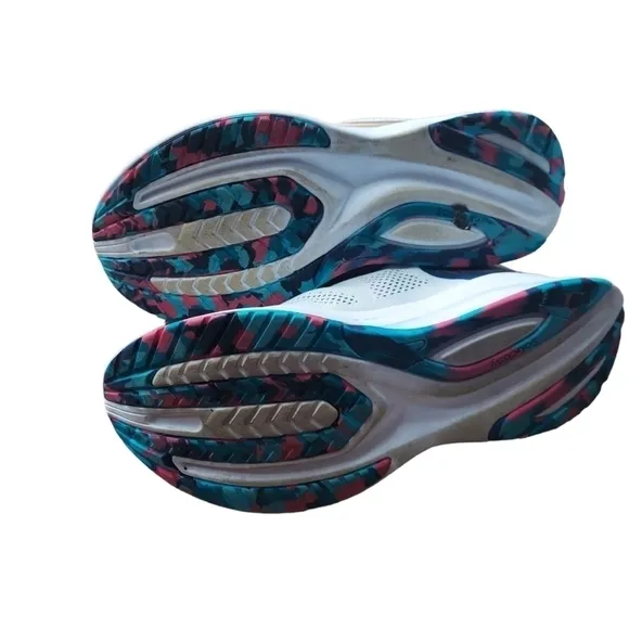 10.5 Saucony PWRrun navy pink gold and gray shoe