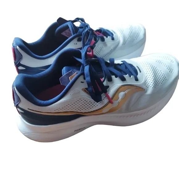 10.5 Saucony PWRrun navy pink gold and gray shoe