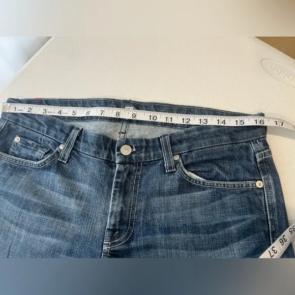 7 for all Mankind bell-bottom jeans size 29Women color blue
