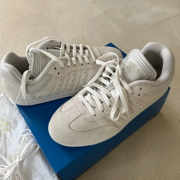 Adidas DingyunZhang SambaSize M 5.5 / W 6.5Colour: White Vapour/ Grey one