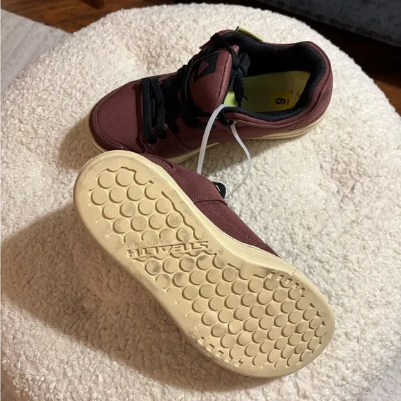 Adidas Five Ten Freerider Pro Mountain Bike NWTS NEW shoes Sz 9 Maroon