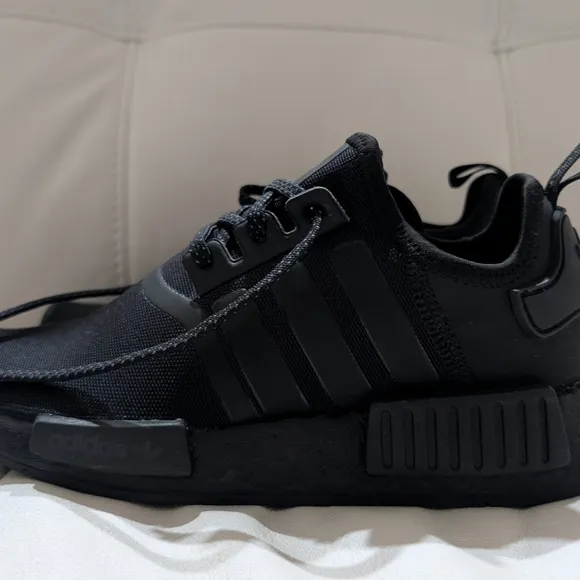 Adidas Kid's Black Sneakers-Originals Unisex-Child NMD_r1's