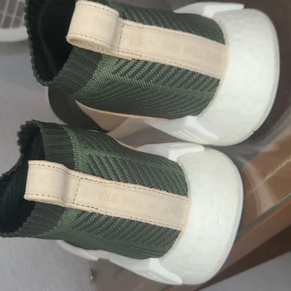 Adidas NMD CS2 pullon sock sneaker shoes size 9 men's army olive green