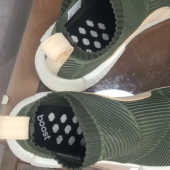 Adidas NMD CS2 pullon sock sneaker shoes size 9 men's army olive green