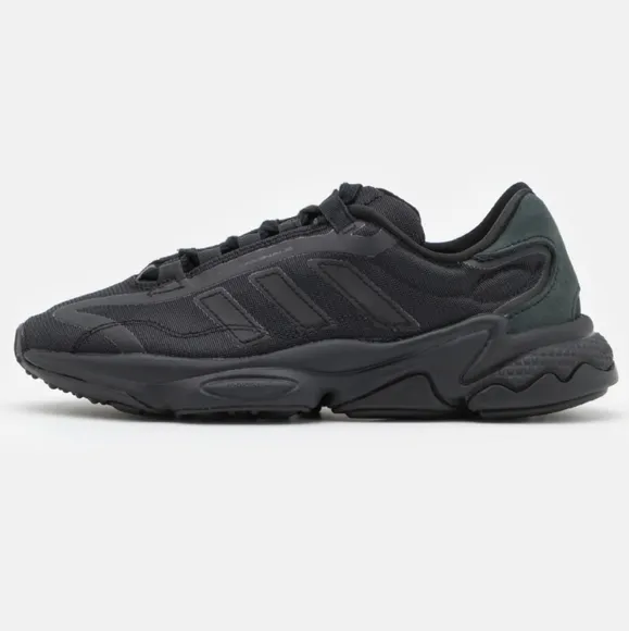 Adidas Originals Ozweego black athletic shoes