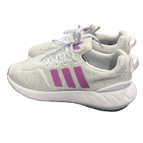 Adidas Originals Women's Swift Run Gray and Purple Size 6 - NEW