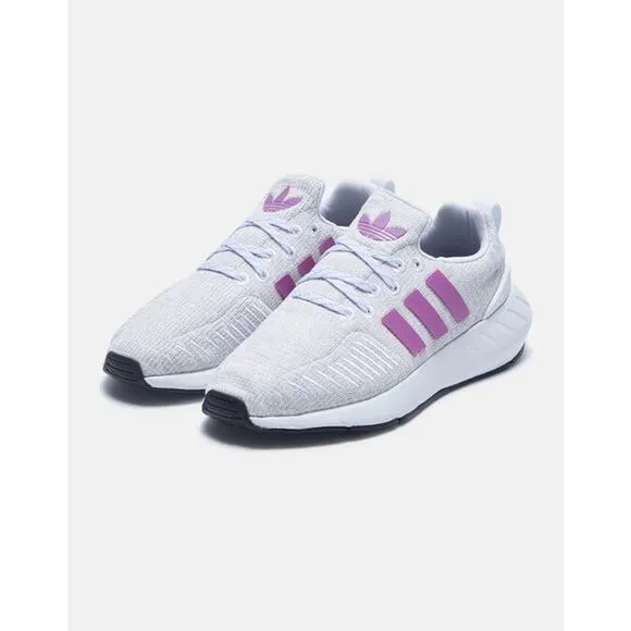 Adidas Originals Women's Swift Run Gray and Purple Size 6 - NEW