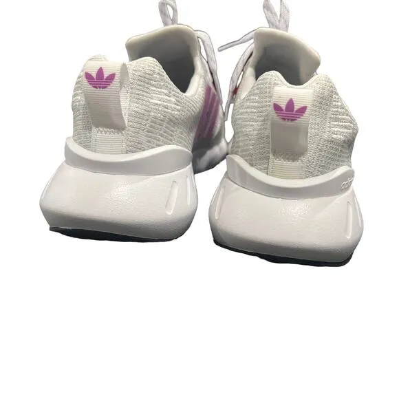 Adidas Originals Women's Swift Run Gray and Purple Size 6 - NEW