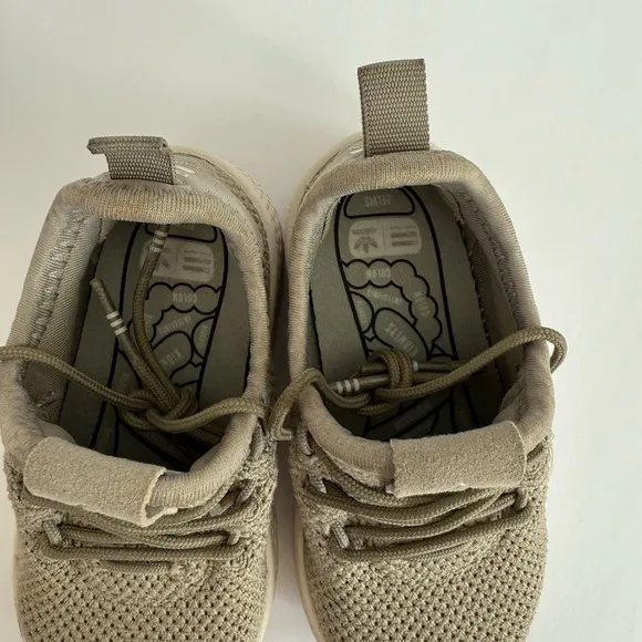 Adidas Pharrell Williams Tennis HU Infant Kids Shoes Beige Chalk White Green 5 K