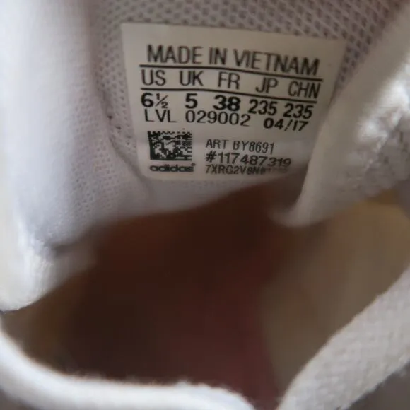 Adidas Shoes Womens 6.5 Sneakers NMD R2 Casual Trainer Running Athletic Active