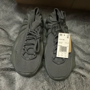 Adidas Yeezy 450 Gray Sneakers Knit Upper