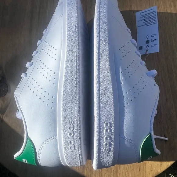 Adidas Youth SZ 4 Tennis Sneakers Shoes Style Advantage Base 2.0 J (White/Green)