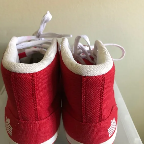 Admiral Red Woman's Sneakers