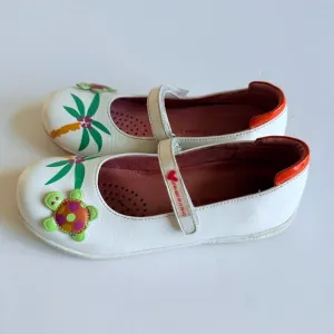 Agatha Ruiz de la Prada Girls Shoes Sz 32 EU White Turtle Palm Design Mary Janes