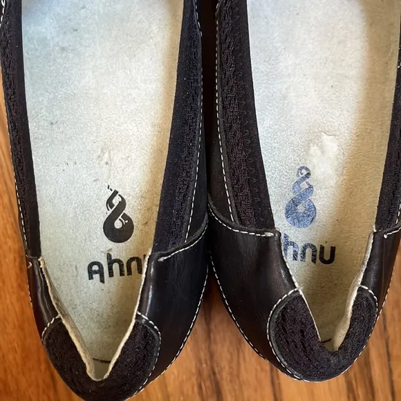 Ahnu Black Metalic Mary Janes Wedge Heels Slip On Shoes Vibram Sole