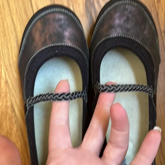Ahnu Black Metalic Mary Janes Wedge Heels Slip On Shoes Vibram Sole