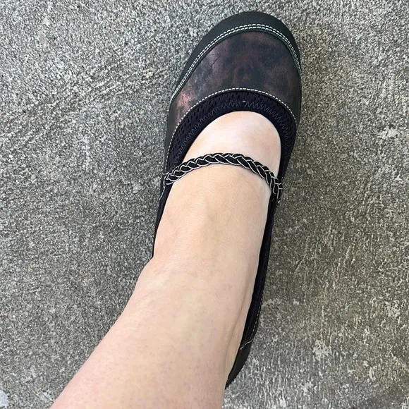 Ahnu Black Metalic Mary Janes Wedge Heels Slip On Shoes Vibram Sole