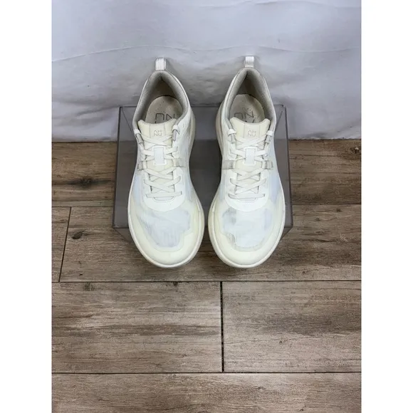 AHNU Mens SEQUENCE 1 LOW WHITE WHITE SPORTS SHOES US 9