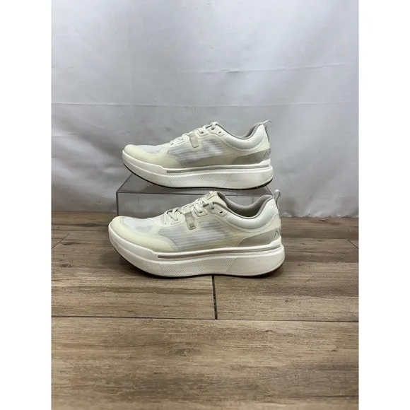 AHNU Mens SEQUENCE 1 LOW WHITE WHITE SPORTS SHOES US 9