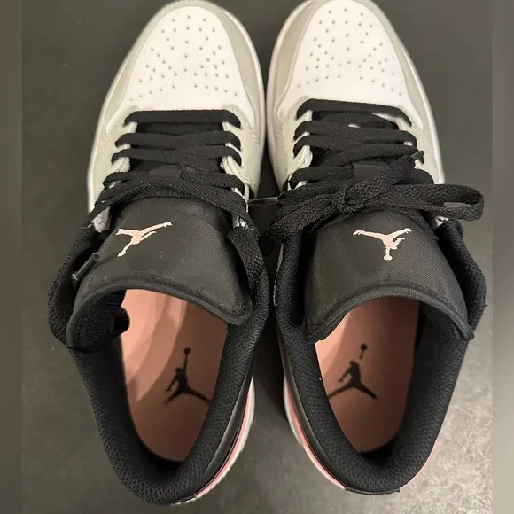 Air Jordan 1 Low - Black/Grey Fog/White/ Bleached Coral (9M/10.5W)