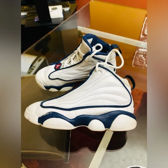 Air Jordan Pro Strong 'White Midnight Navy' Kids Sneakers. DC7909-100. Size 13C