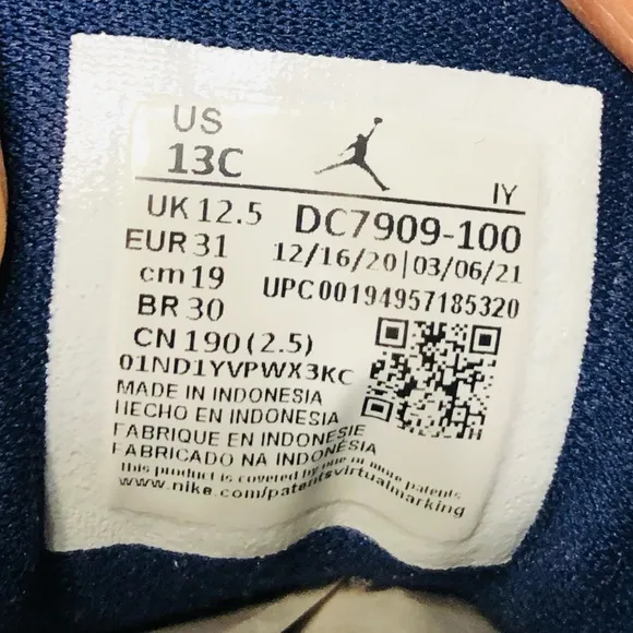 Air Jordan Pro Strong 'White Midnight Navy' Kids Sneakers. DC7909-100. Size 13C