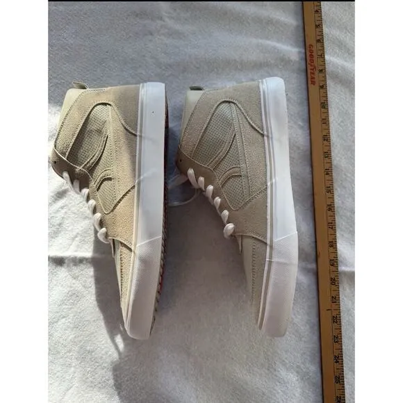 Airwalk Men's Grind Lace Sneaker Size 12 Comfortable durable Peyote Tan High Top