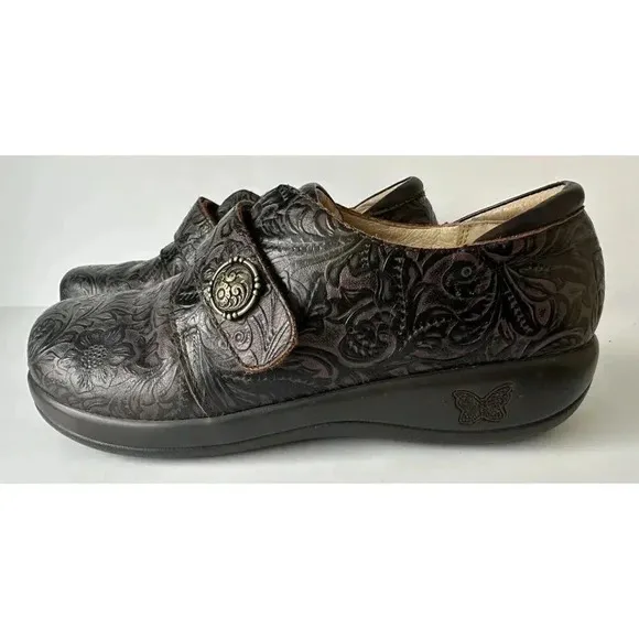 Alegria Mules Clogs Joleen Women 9.5 Tooled Leather Slipon Oxford Molasses Brown
