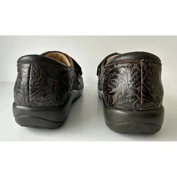 Alegria Mules Clogs Joleen Women 9.5 Tooled Leather Slipon Oxford Molasses Brown