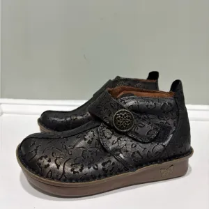ALEGRIA Women’s Caiti Bronze/Dk Brown Eyed Low Bootie Shoes-size 35 (size US 5)