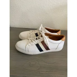 Allen‎ Edmonds &quot;Courtside &quot; Signature Shoes Size 10