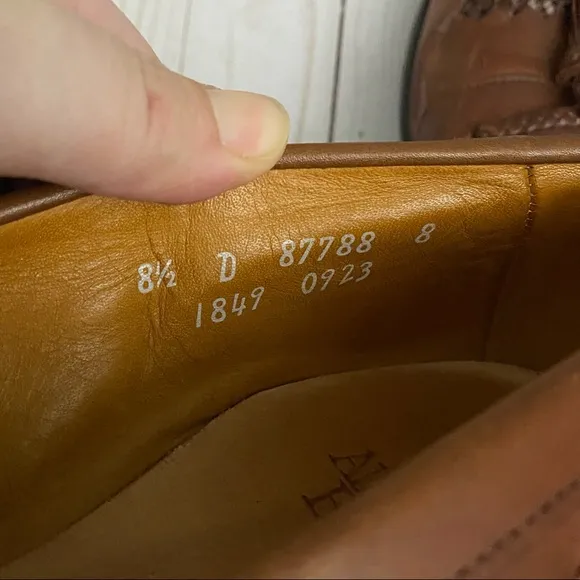 Allen Edmonds Cody Tassel Loafer size 8.5 D