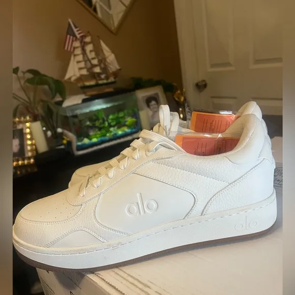 ALO Yoga Men's White Sneakers