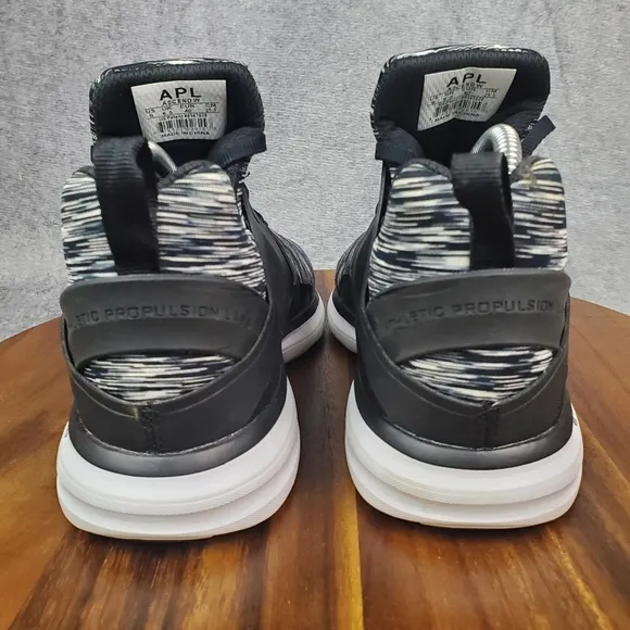 APL Ascend Shoes Womens 9 Black White Athletic Lace Up Running Training Sneakers