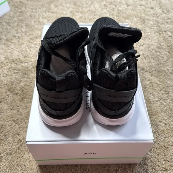 APL Men's Ascend