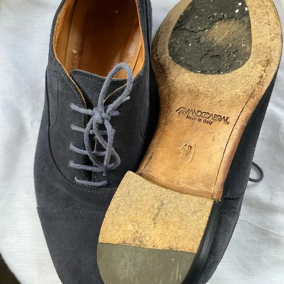 Armando Cabral Blue Oxfords Minimalist Style