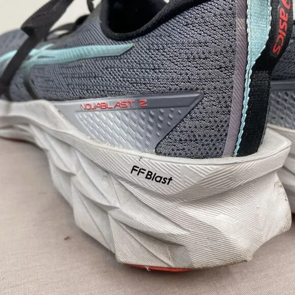 ASICS shoes men's 11 gray lace novablast 2 1011b192