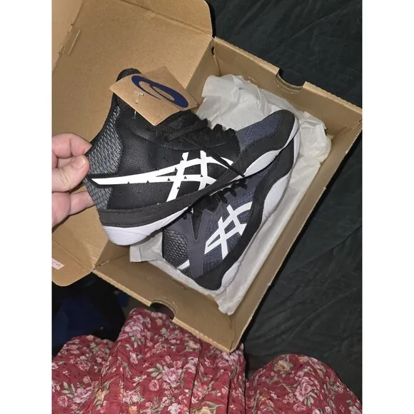 Asics Snapdown 3 Black Gray Wrestling Shoes Sneakers 1081A030 Men's Size 6.5