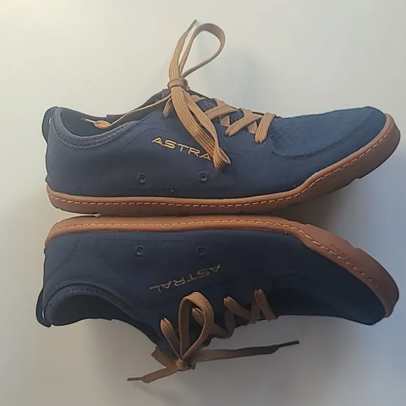 Astral Men's Loyak Minimalist Shoe Navy Brown Size 8 EU 41 1/3