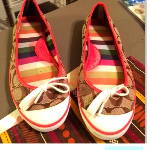 Authentic COACH LANDON FLAT SHOES SIZE 8.5