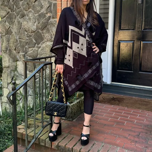 Aztec Black Oversized Fur Trim Poncho