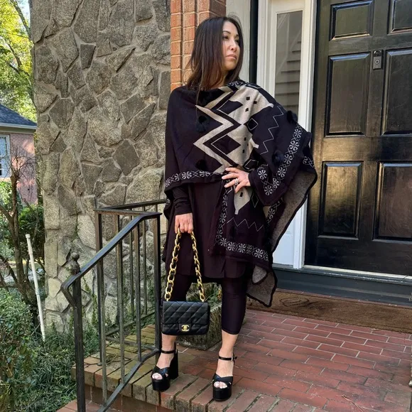 Aztec Black Oversized Fur Trim Poncho