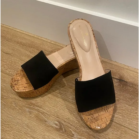 BANDOLINO cork wedges! 🖤EUC🖤worn 1x- too high for my mom- see pic 4 details!!