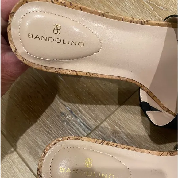 BANDOLINO cork wedges! 🖤EUC🖤worn 1x- too high for my mom- see pic 4 details!!