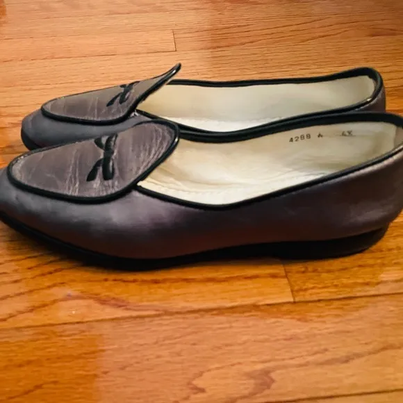 Belgian Shoes Silver Metallic Loafer Size 6.5 A