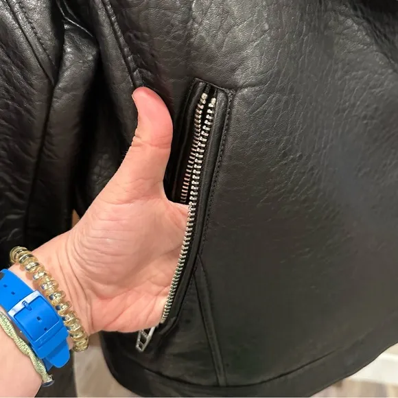 BLANK NYC FAUX LEATHER BLACK MOTO JACKET HEAVY WEIGHT FUR COLLAR WINTER COAT