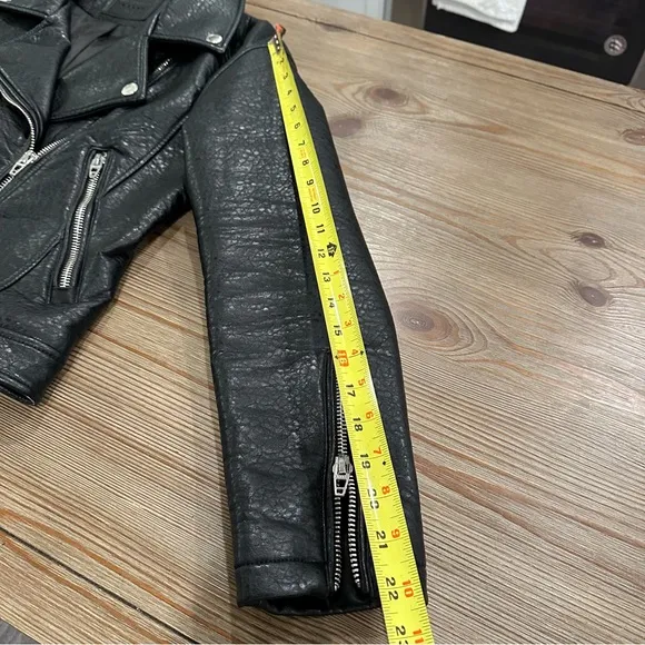 BLANK NYC FAUX LEATHER BLACK MOTO JACKET HEAVY WEIGHT FUR COLLAR WINTER COAT